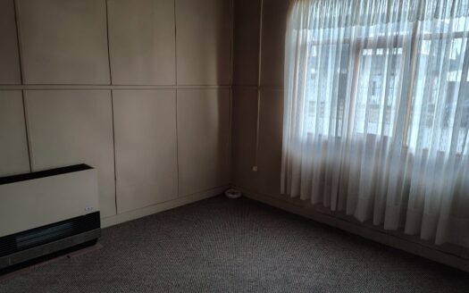 ARRIENDO Acogedora Casa Central en calle Rómulo Correa