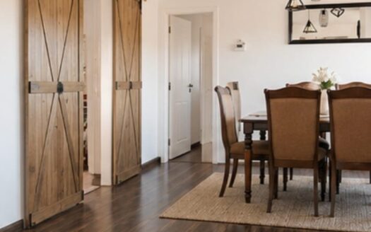 VENTA de espectacular casa en Altos de Leñadura